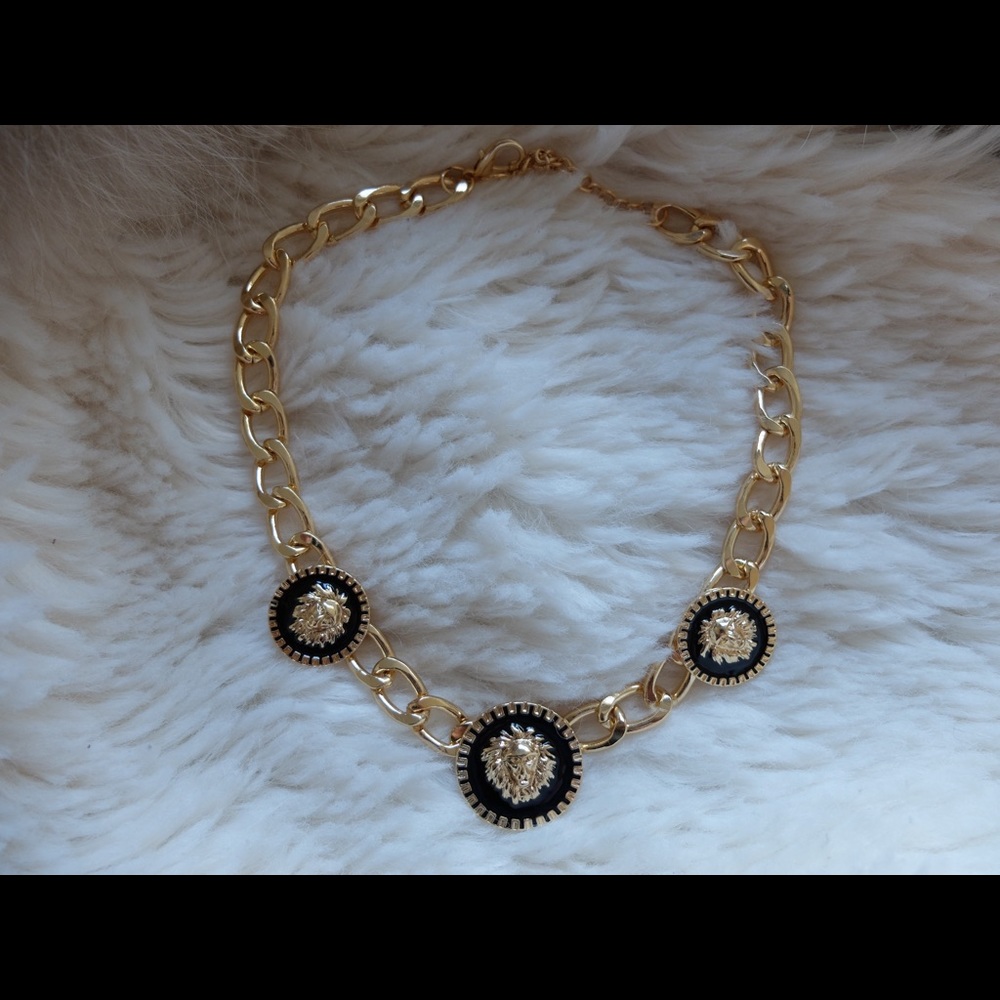 Metal lion gold necklace